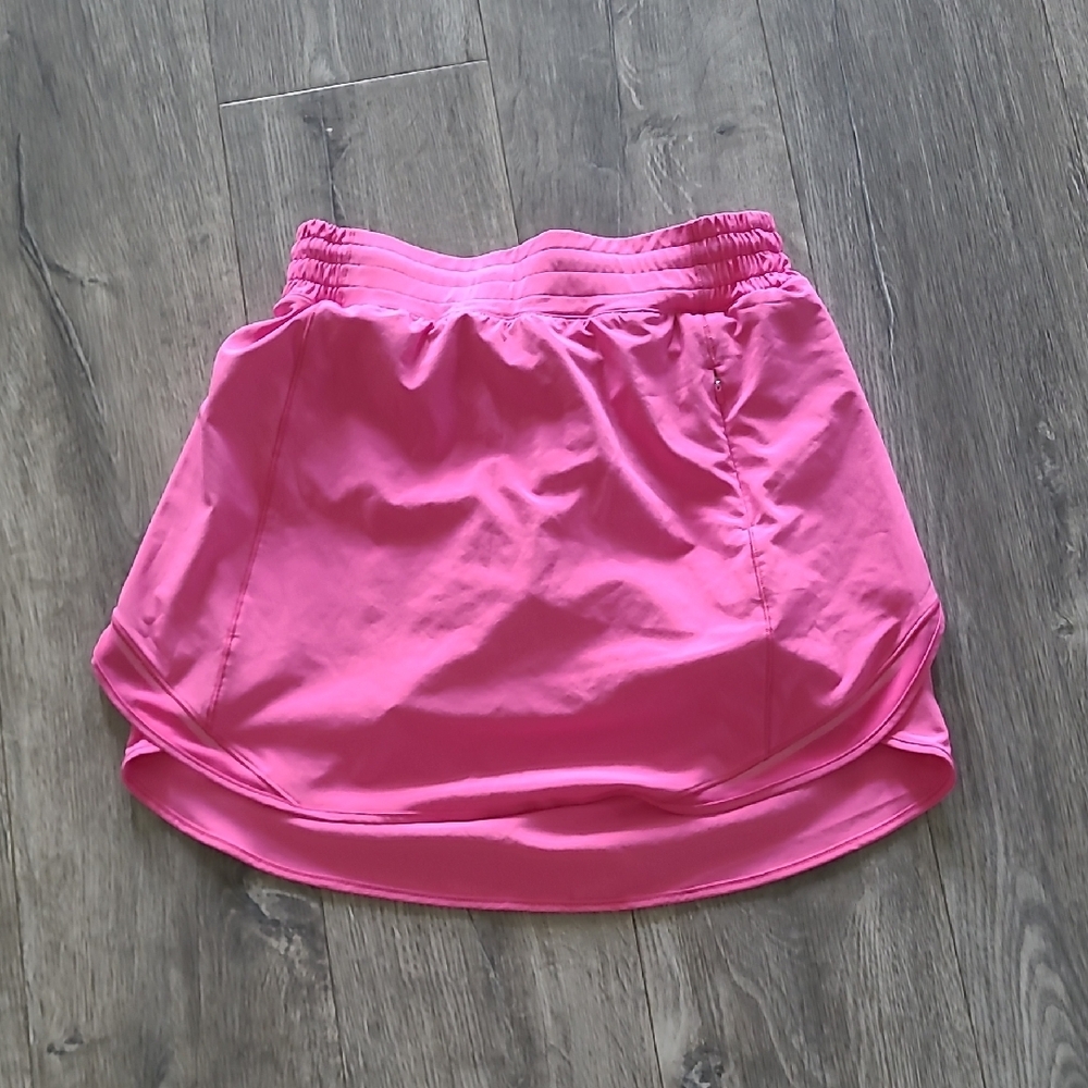 Lululemon Athletica Pink Bubble Mini Skirt